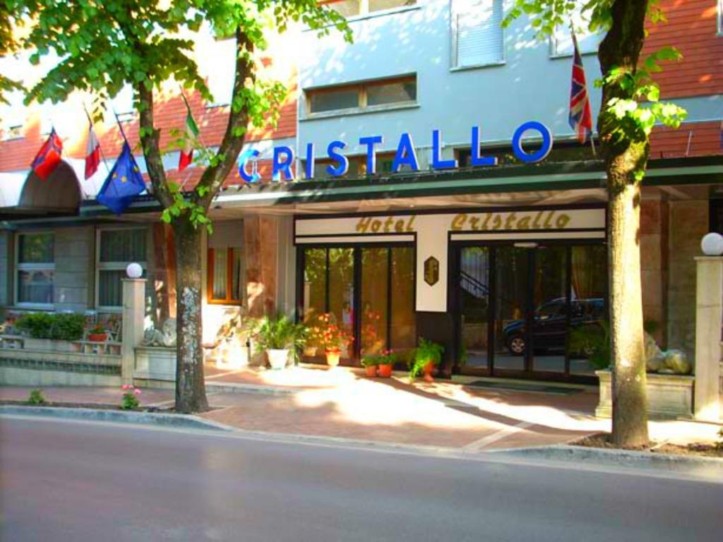 Hotel Cristallo 끼안챠노테르메 외부 사진